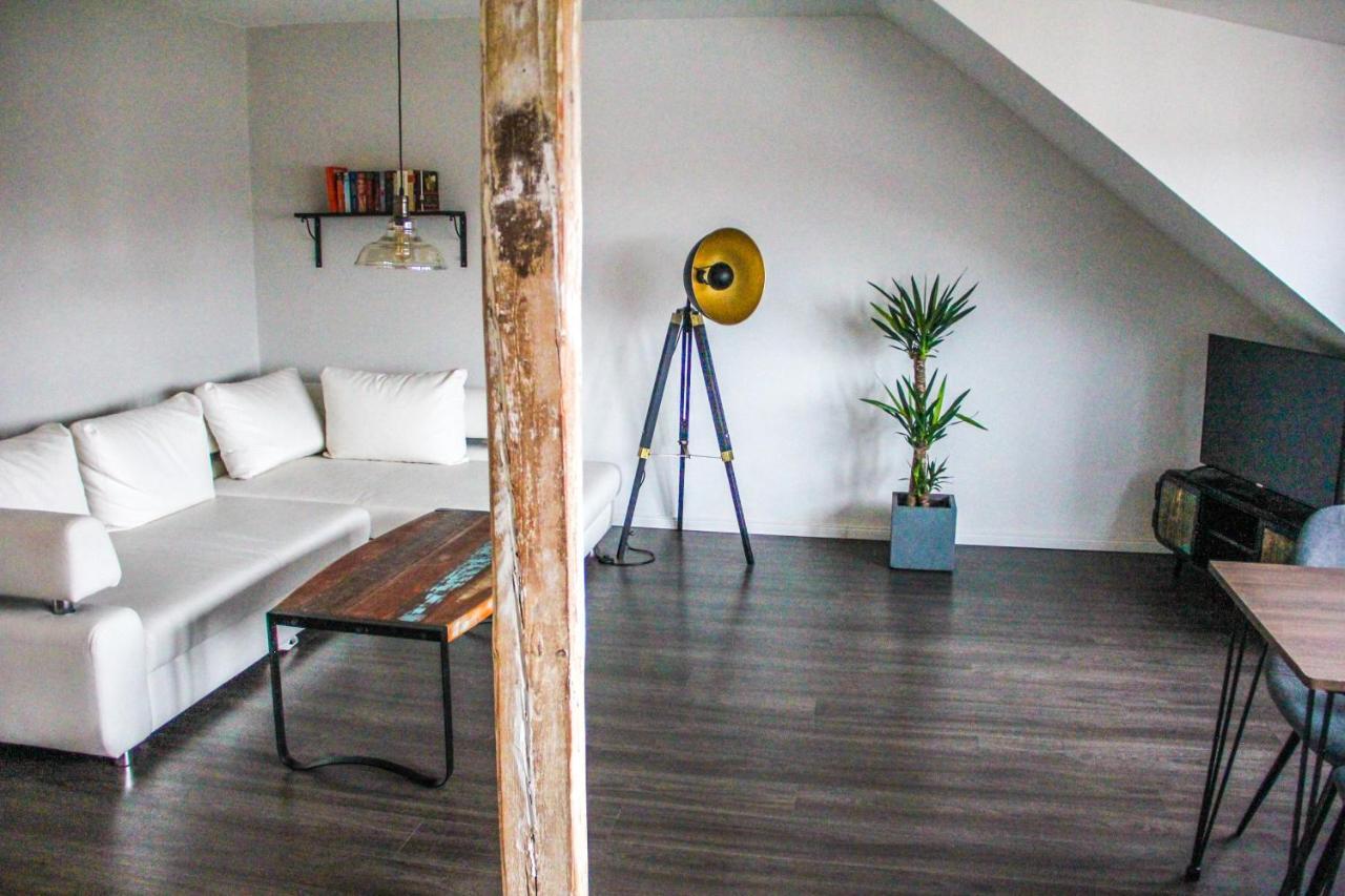 Exklusive 2 Zi. Dachgeschosswohnung In Top Lage! BRE Dış mekan fotoğraf
