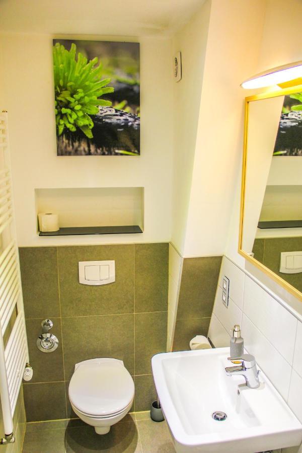 Exklusive 2 Zi. Dachgeschosswohnung In Top Lage! BRE Dış mekan fotoğraf